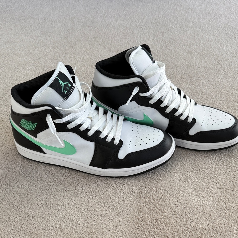 Jordan Men's Sneakers in Black and Mint Green